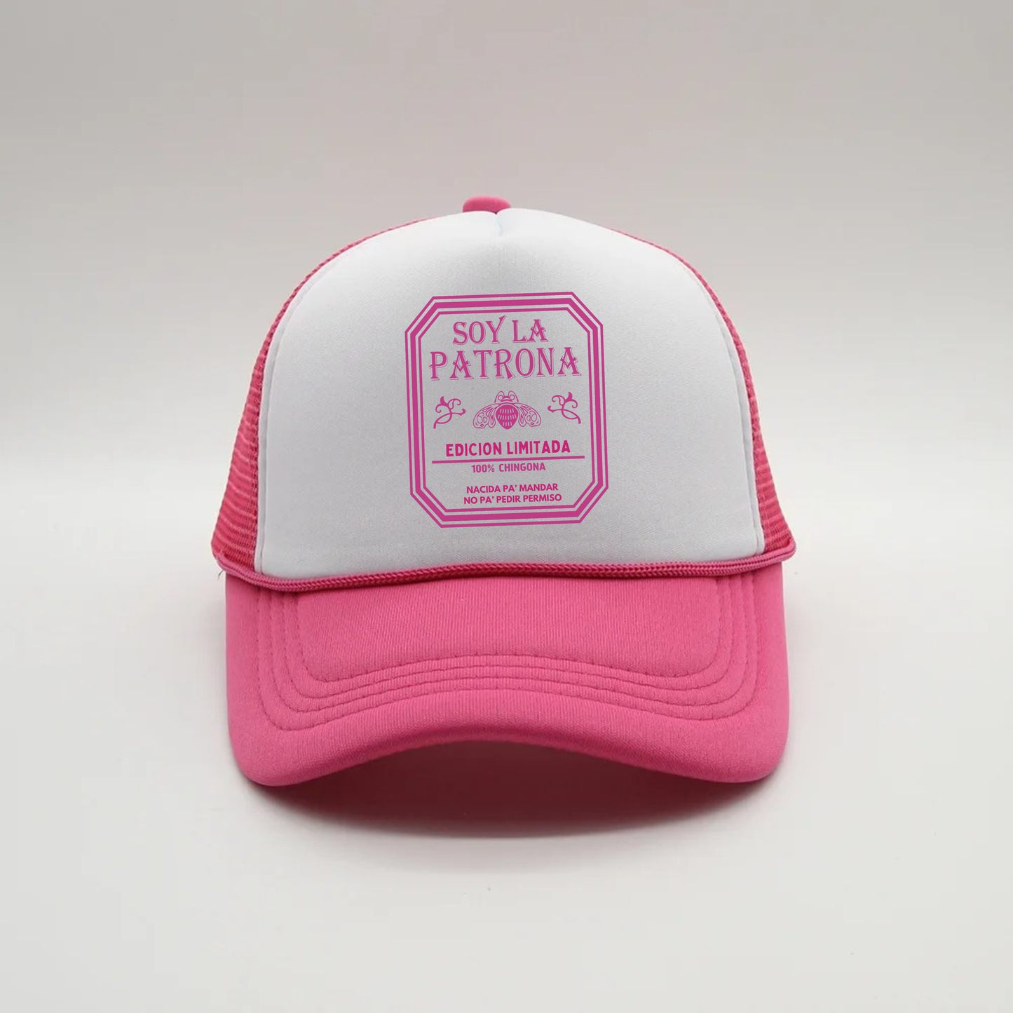 Soy La Patrona Trucker Hat – Gorra Rosa Edición Limitada pa’ las que Mandan