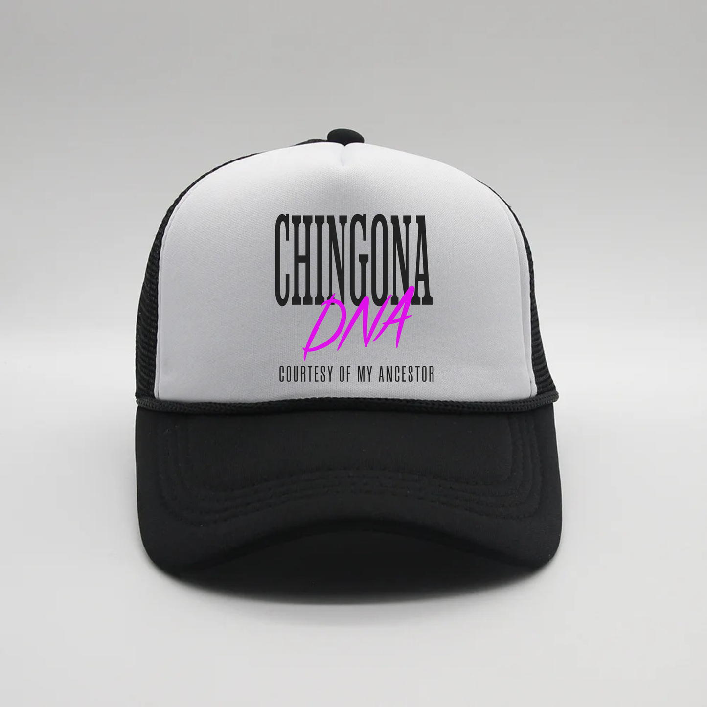 Chingona DNA Trucker Hat – Gorra Negra con Orgullo Ancestral y Estilo