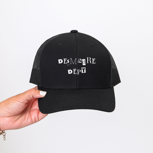 Desmadre Dept Trucker Hat – Gorra Negra Pa’ los que Hacen del Caos un Arte