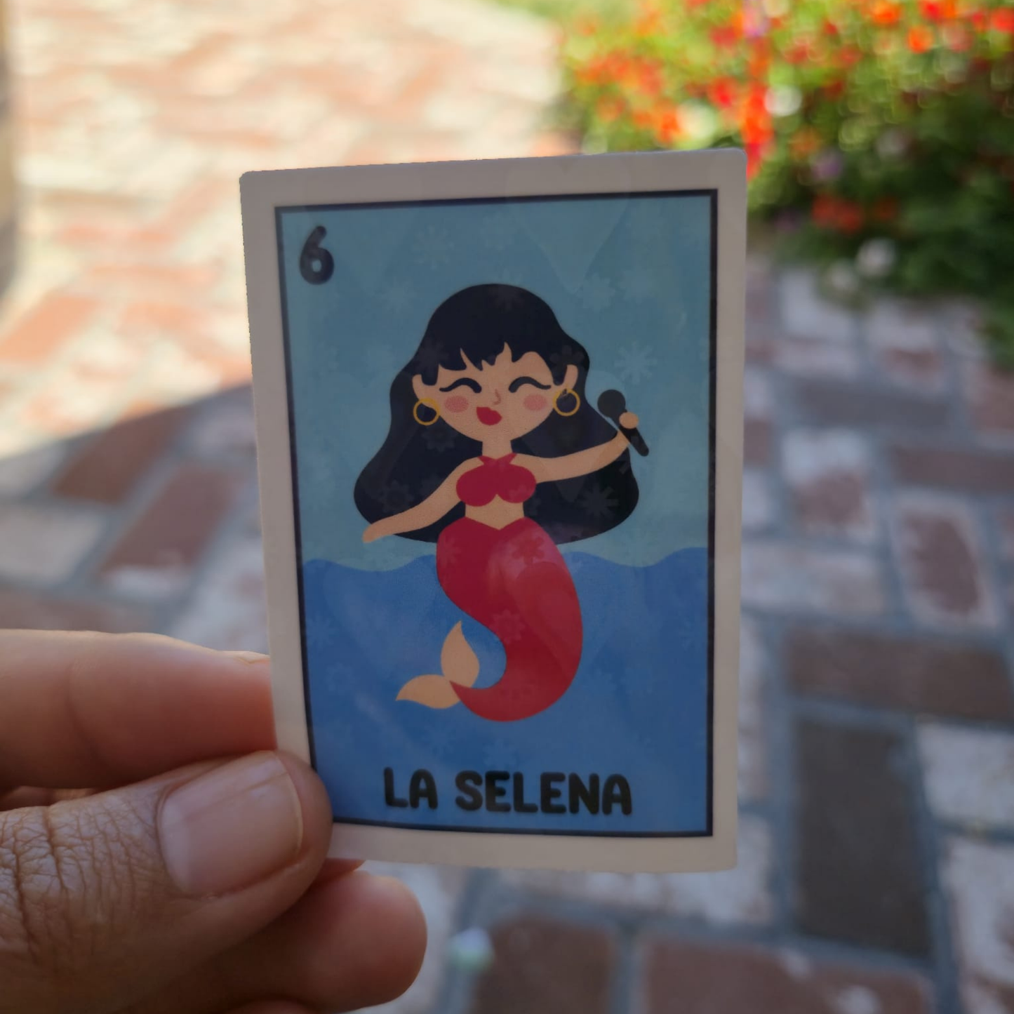 La Selena – Die Cut Holographic Sticker | Cute, Cultural & Full of Bidi Bidi Power 🎤✨