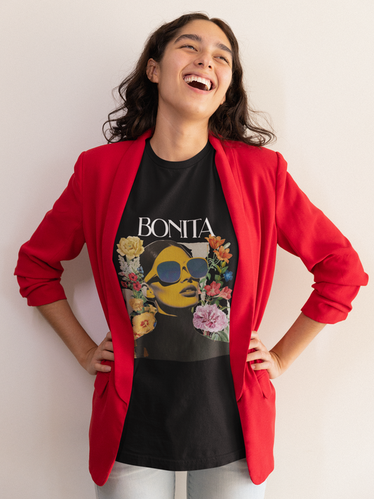 Bonita Graphic Tee - Simple, Chic & Confident | Camiseta Bonita y con Estilo